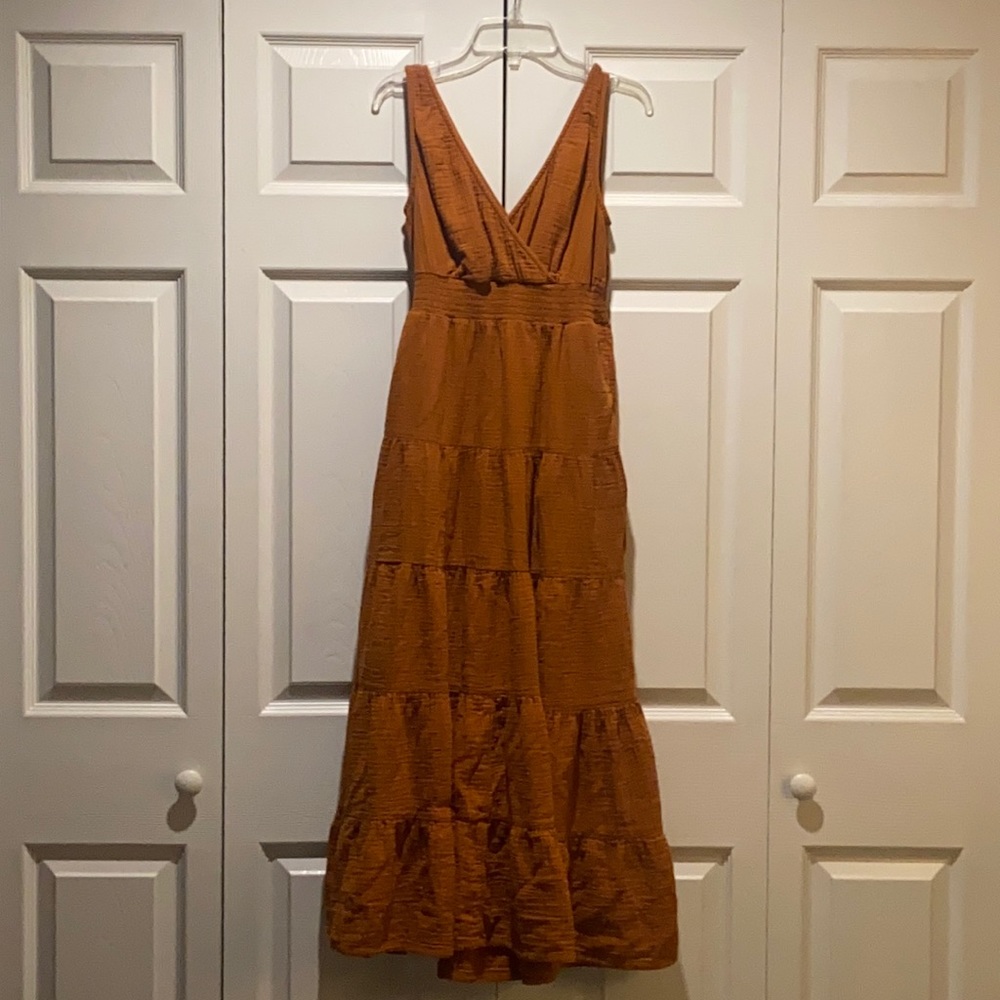 Women’s Universal Thread dress